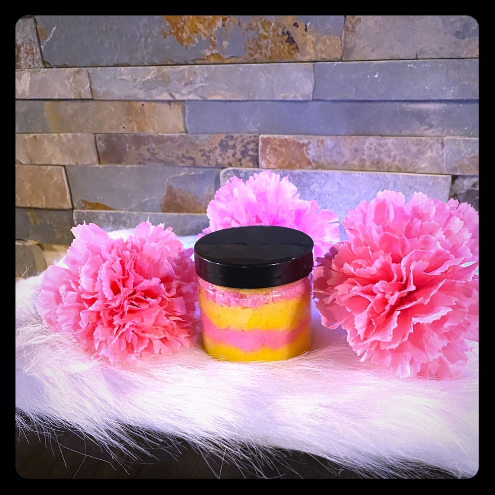 Body sugar scrubs & body butter